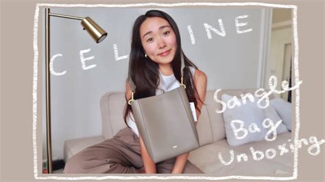 celine sangle好用|CELINE SANGEL BAG 開箱：156矮個實背+A4筆電容量實 .